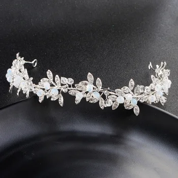 Crystal Hair Vine Bridal Hair Accessories Headpieces Soft Headbands Princess Tiaras Leaf Crystal Beads Handmade Hair Band New
Crystal Hair Vine Bridal Hair Accessories Headpieces Soft Headbands Princess Tiaras Leaf Crystal Beads Handmade Hair Band New