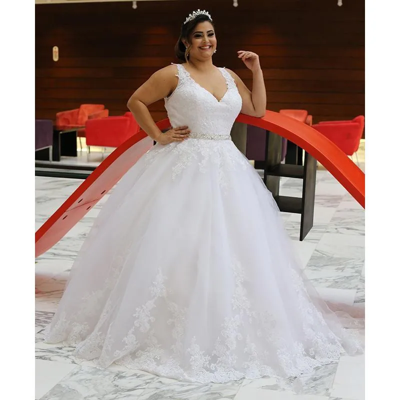 Plus Size Ball Gown Wedding Dresses 2019 New Sleeveless V Neck Floor Length Sleeveless beaded sashes Wedding Gowns Bridal Gowns
Plus Size Ball Gown Wedding Dresses 2019 New Sleeveless V Neck Floor Length Sleeveless beaded sashes Wedding Gowns Bridal Gowns