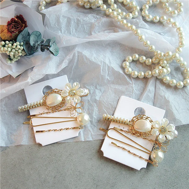 4 Pcs Korean Sweet Girl Fashion Luxury Flower Hairpin Female Temperament Beautiful Rhinestones Imitation Pearl Hair Accessories
4 Pcs Korean Sweet Girl Fashion Luxury Flower Hairpin Female Temperament Beautiful Rhinestones Imitation Pearl Hair Accessories
