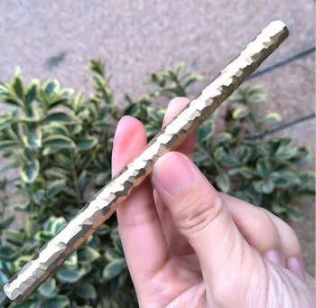Outdoor multi-purpose tools,Hand polished brass pens, defensive pens, the best gift
Outdoor multi-purpose tools,Hand polished brass pens, defensive pens, the best gift