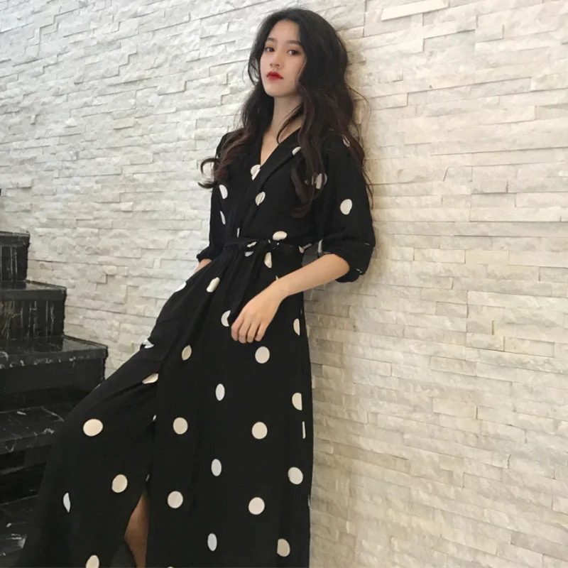 Women's Dress Korean Style Fashion V-neck Long Dress Casual Half Sleeve Dot Dress
Women's Dress Korean Style Fashion V-neck Long Dress Casual Half Sleeve Dot Dress