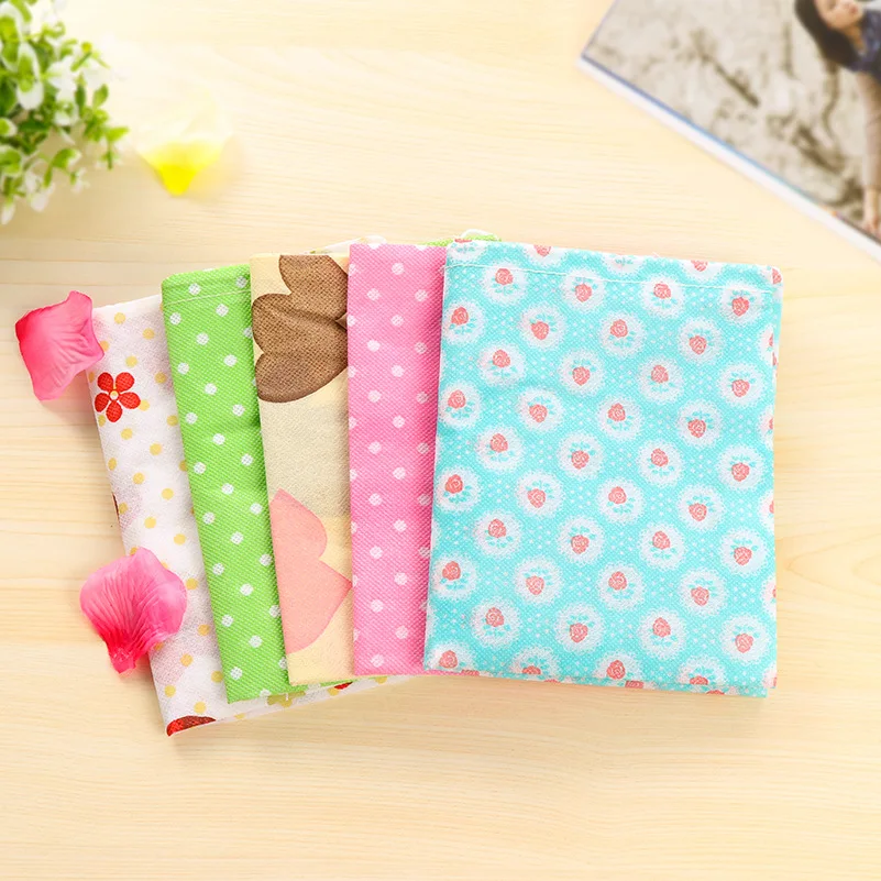 Creative Modern Fashion Canvas Strawberry Rose Clothing Wardrobe Travel Essentials Shoes Dustproof Sealing Storage Bags BR
Creative Modern Fashion Canvas Strawberry Rose Clothing Wardrobe Travel Essentials Shoes Dustproof Sealing Storage Bags BR