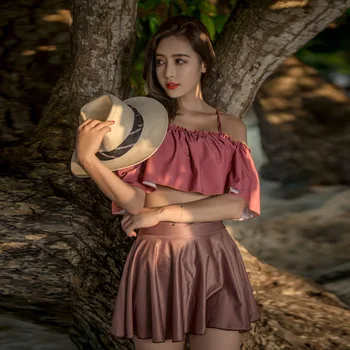 Hot Sale Female Swimsuit Bikini Three-piece Sexy Small Chest Together Conservative Belly Show Thin Spring Bathing Suit
Hot Sale Female Swimsuit Bikini Three-piece Sexy Small Chest Together Conservative Belly Show Thin Spring Bathing Suit