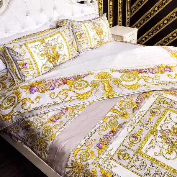 High-end luxury royal europe french italy design rococo 3D print medusa brand king size black and gold cotton villa bedding sets
High-end luxury royal europe french italy design rococo 3D print medusa brand king size black and gold cotton villa bedding sets