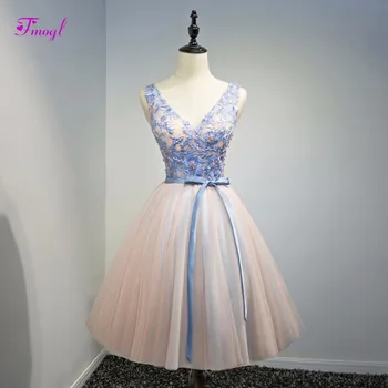Fsuzwel Romantic A-Line Party Gown Appliques V-neck Short Homecoming Dresses 2019 Appliques Beaded Graduation Dresses Plus Size
Fsuzwel Romantic A-Line Party Gown Appliques V-neck Short Homecoming Dresses 2019 Appliques Beaded Graduation Dresses Plus Size