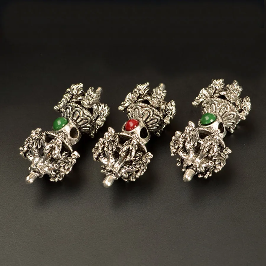 2 PCS Tibetan Metal Alloy Antique Silver Head Of Dragon Spacer Beads Vintage Buddhist Vajry Pestle Bead Charms Jewelry Making
2 PCS Tibetan Metal Alloy Antique Silver Head Of Dragon Spacer Beads Vintage Buddhist Vajry Pestle Bead Charms Jewelry Making