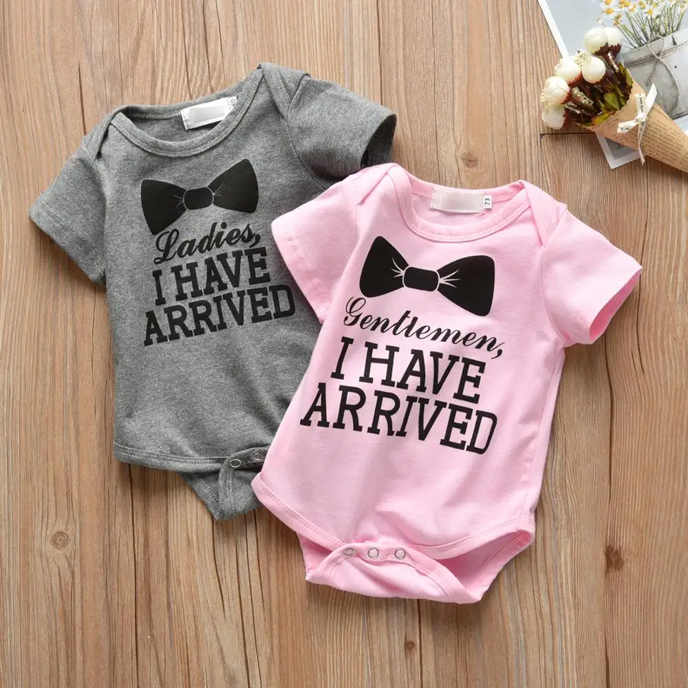 Newborn Baby Boys Girls Romper Letter I HAVE ARRIVED Gray and Pink Short Sleeve Jumpsuit Infant Toddler Baby Clothes
Newborn Baby Boys Girls Romper Letter I HAVE ARRIVED Gray and Pink Short Sleeve Jumpsuit Infant Toddler Baby Clothes