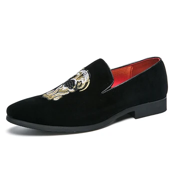 Mocassin Homme WolfWho Men Dress Shoes Italian Slip On Suede Loafers Tenis Masculino Night Club Wedding Glowing Footwear Black
Mocassin Homme WolfWho Men Dress Shoes Italian Slip On Suede Loafers Tenis Masculino Night Club Wedding Glowing Footwear Black