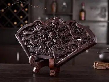 Dongyang woodcarving decoration of Chinese antique decoration sector Home Furnishing camphor wood house entrance housewar.
Dongyang woodcarving decoration of Chinese antique decoration sector Home Furnishing camphor wood house entrance housewar.