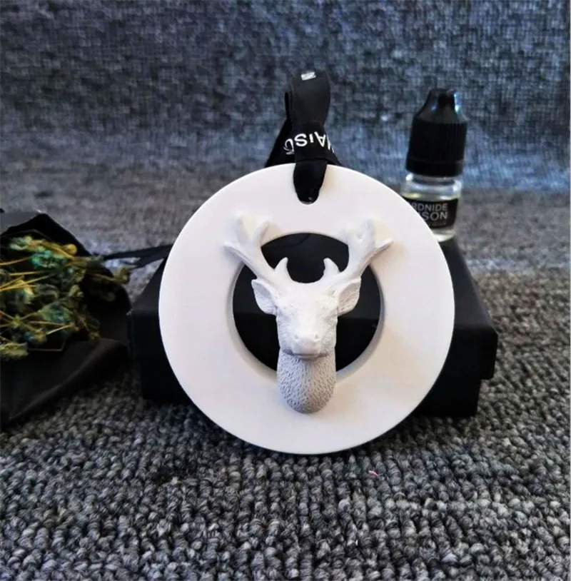 Milu Head on Circle Base Car Air Freshener with Ribbon Hang on Mirror Fragrancy Essential Oil Diffuser Car Styling Perfume M8
Milu Head on Circle Base Car Air Freshener with Ribbon Hang on Mirror Fragrancy Essential Oil Diffuser Car Styling Perfume M8