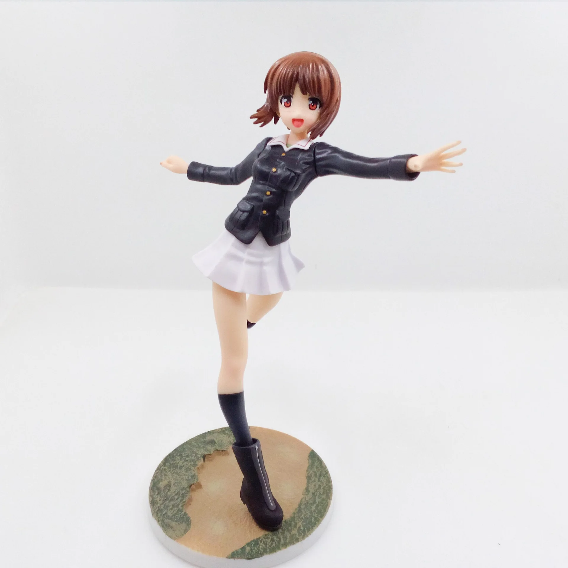 22cm Japanese anime figure GIRLS und PANZER Nishizumi Miho action figure collectible model toys for boys
22cm Japanese anime figure GIRLS und PANZER Nishizumi Miho action figure collectible model toys for boys
