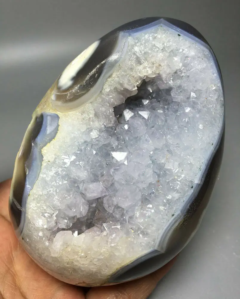 715g Agate Geode! NATURAL CARNELIAN CRYSTAL QUARTZ Geode Agate crystals healing stones
715g Agate Geode! NATURAL CARNELIAN CRYSTAL QUARTZ Geode Agate crystals healing stones