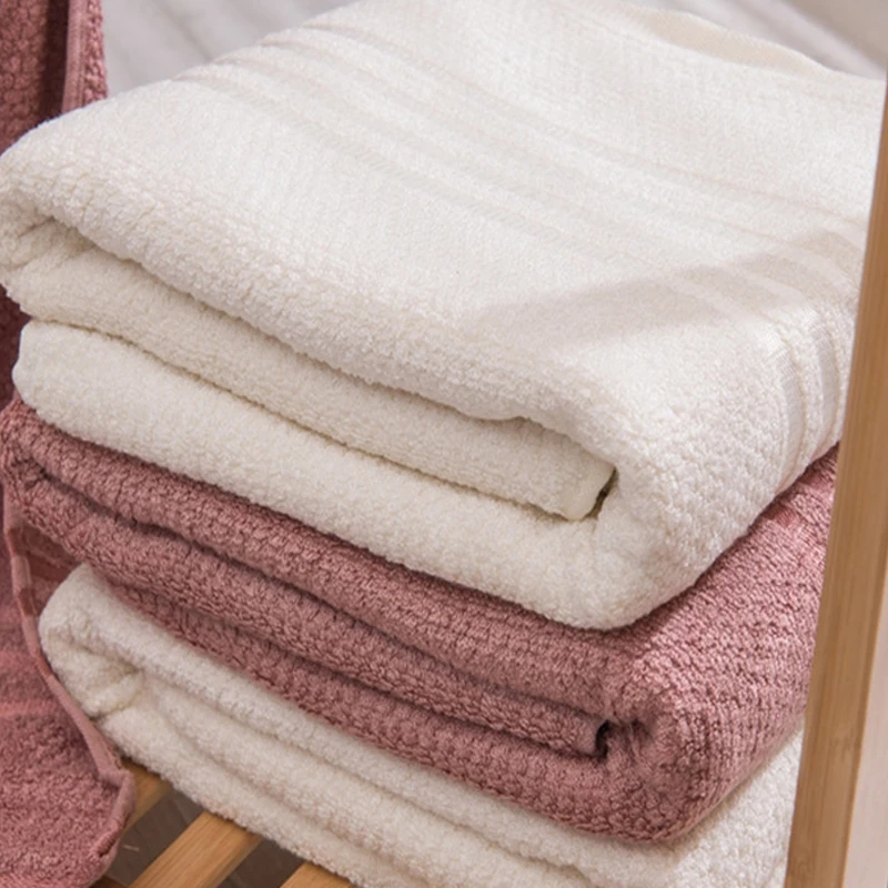 140x190cm Bamboo Fiber Quilt Blanket Super Warm Soft Blandets Throw Summer Blanket On Sofa Bed Plane Travel Bedspreads Sheets
140x190cm Bamboo Fiber Quilt Blanket Super Warm Soft Blandets Throw Summer Blanket On Sofa Bed Plane Travel Bedspreads Sheets