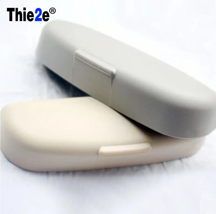 Car styling Glasses Box Case Storage Box For Skoda Octavia Yeti Fabia Rapid Superb Roomster Combi
Car styling Glasses Box Case Storage Box For Skoda Octavia Yeti Fabia Rapid Superb Roomster Combi