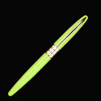 Hot sell brand DIKA WEN green roller ball Pen stationery school supplies office 8001 writing pens luxury ball birthday gift
Hot sell brand DIKA WEN green roller ball Pen stationery school supplies office 8001 writing pens luxury ball birthday gift