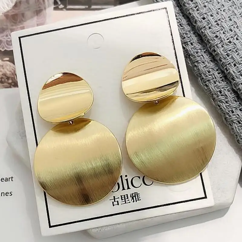 gold color metal brief classic round circle stud earrings for women alloy nickel free drop ship ok fj844
gold color metal brief classic round circle stud earrings for women alloy nickel free drop ship ok fj844