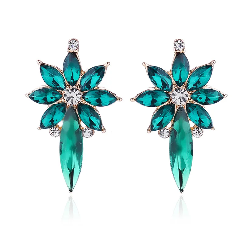 LUBOV Beautiful Crystal Stone Flower Piercing Earrings Gold Color Metal Stud Earrings Lovely Women Party Jewelry Gift New 2019
LUBOV Beautiful Crystal Stone Flower Piercing Earrings Gold Color Metal Stud Earrings Lovely Women Party Jewelry Gift New 2019