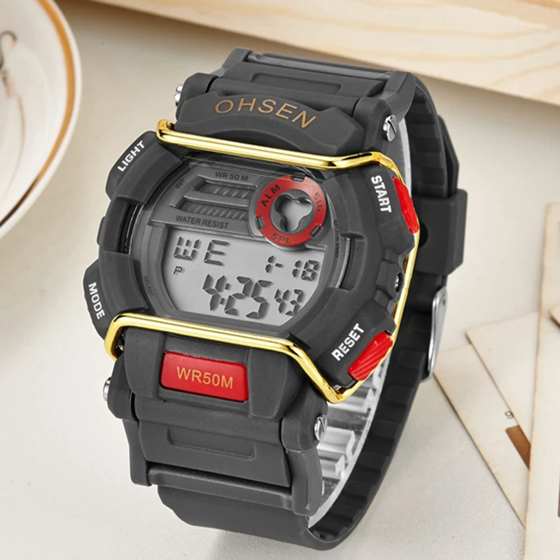 2017 OHSEN Brand Digital LCD Sport Mens Cool Wristwatch Silicone Band Red Fashion Male Waterproof Watches Gift Relogio Masculino
2017 OHSEN Brand Digital LCD Sport Mens Cool Wristwatch Silicone Band Red Fashion Male Waterproof Watches Gift Relogio Masculino