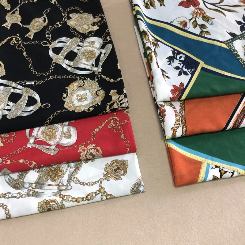 2019 hot print clothing fabric European and American style chain large plaid floral fashion women's dress fabric specials
2019 hot print clothing fabric European and American style chain large plaid floral fashion women's dress fabric specials