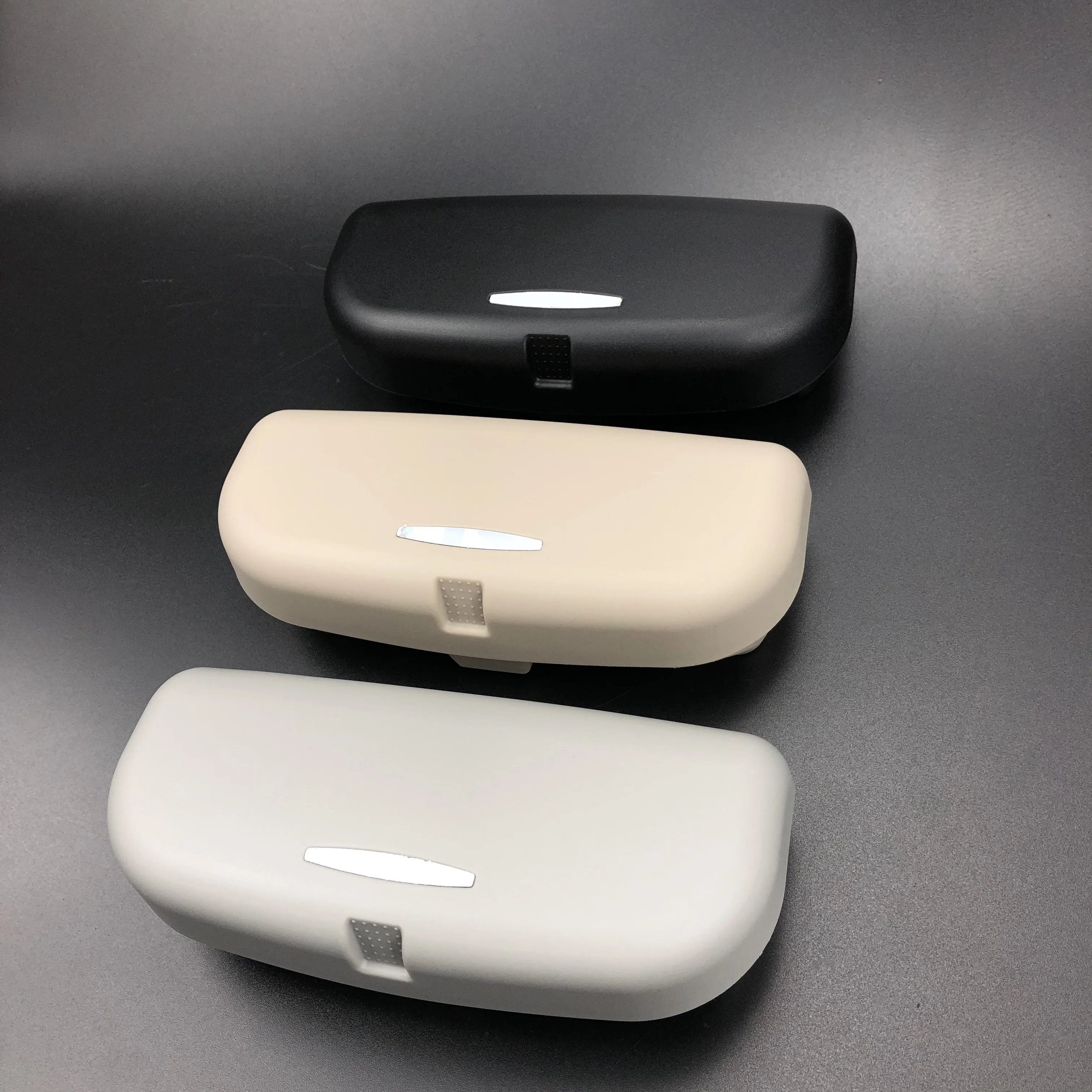 Car Accessories Sun visor Glasses Case For Maserati GranTurismo Ghibli Levante Quattroporte GranCabrio Alfieri
Car Accessories Sun visor Glasses Case For Maserati GranTurismo Ghibli Levante Quattroporte GranCabrio Alfieri