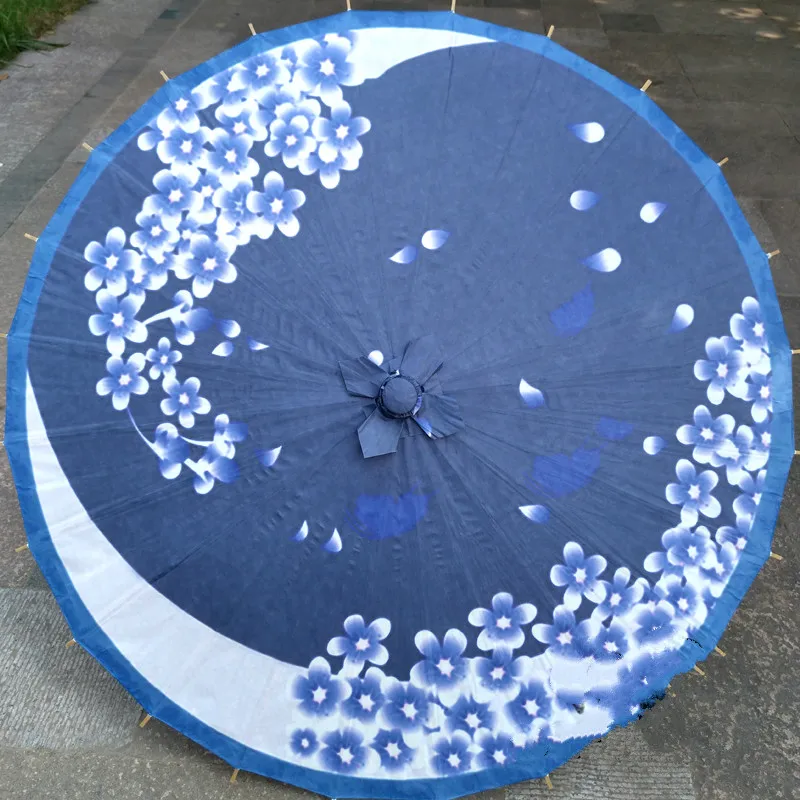 60CM Chinese Handmade Oiled Paper Umbrella Bamboo Wooden Parasol Women Classical Japanese Chinese Wedding Hanging Umbrellas DIY
60CM Chinese Handmade Oiled Paper Umbrella Bamboo Wooden Parasol Women Classical Japanese Chinese Wedding Hanging Umbrellas DIY