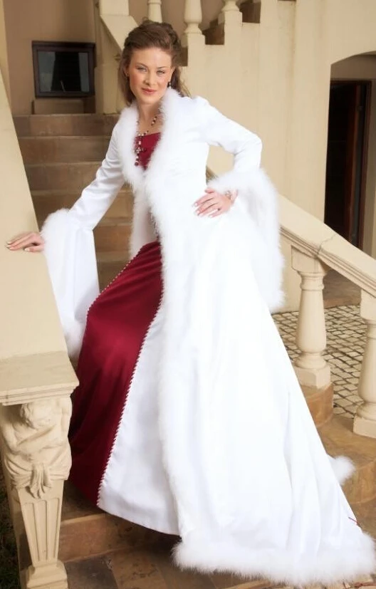 2019 Custom Long Sleeves Wedding Accessories Faux Fur Trimmed White Winter / Ivory Wedding Coat Sweep Train Bridal Cape / Cloak
2019 Custom Long Sleeves Wedding Accessories Faux Fur Trimmed White Winter / Ivory Wedding Coat Sweep Train Bridal Cape / Cloak