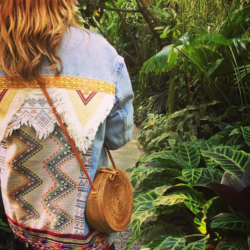 Ins Hot Vietnamese Rattan Beach Bag Bohemian Shoulder bags Round Shape Vacation package free shipping
Ins Hot Vietnamese Rattan Beach Bag Bohemian Shoulder bags Round Shape Vacation package free shipping