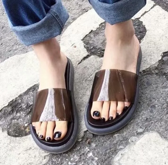 Women slipper summer flat Beach shoes Transparent Open toe casual ladies sandals outdoor Comfort slip on woman shoes black Z076
Women slipper summer flat Beach shoes Transparent Open toe casual ladies sandals outdoor Comfort slip on woman shoes black Z076