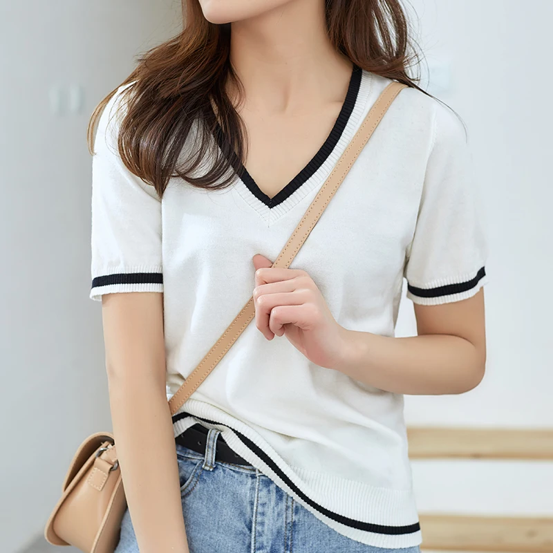 Soft Cashmere Short sleeve and Pullovers Women Spring and summer Sweater V-Neck Female Jumper S-XXL Knitted Tops
Soft Cashmere Short sleeve and Pullovers Women Spring and summer Sweater V-Neck Female Jumper S-XXL Knitted Tops