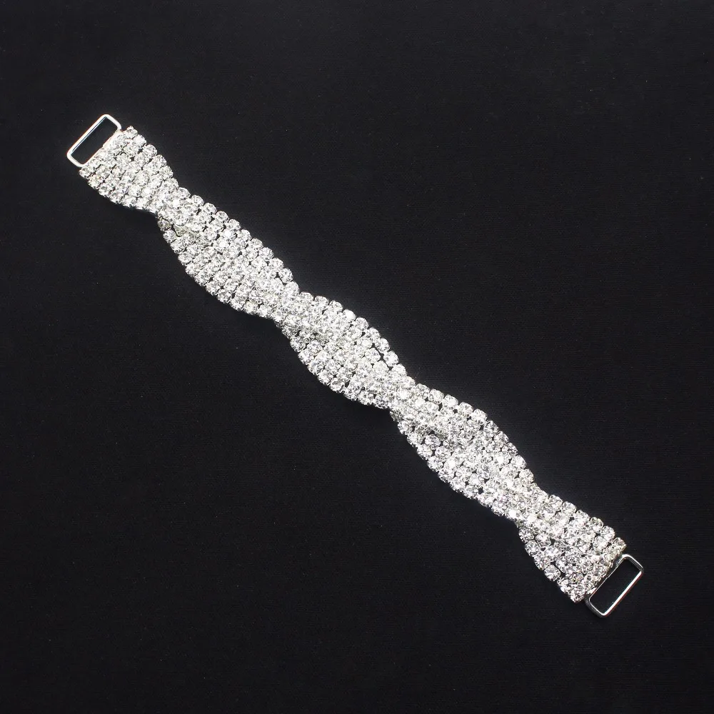 Factory wholesale 10 pcs 170mm Clear Crystal Rhinestone Bikini Connectors Swimming chain For Bikini Decoration
Factory wholesale 10 pcs 170mm Clear Crystal Rhinestone Bikini Connectors Swimming chain For Bikini Decoration