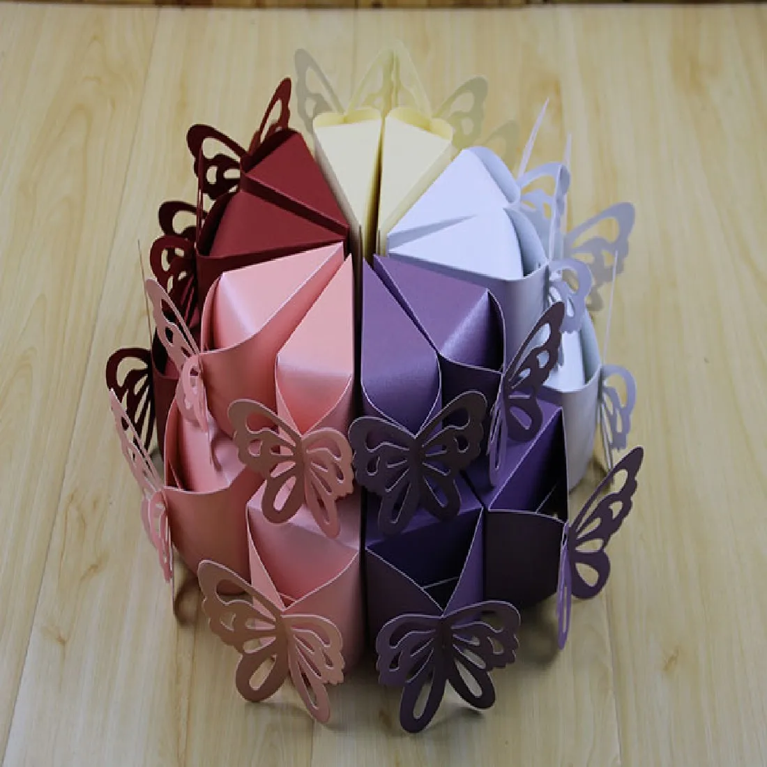 10Pcs/lot Love Butterfly Party Wedding Carriage Baby Shower Favors Gifts Candy Boxes
10Pcs/lot Love Butterfly Party Wedding Carriage Baby Shower Favors Gifts Candy Boxes