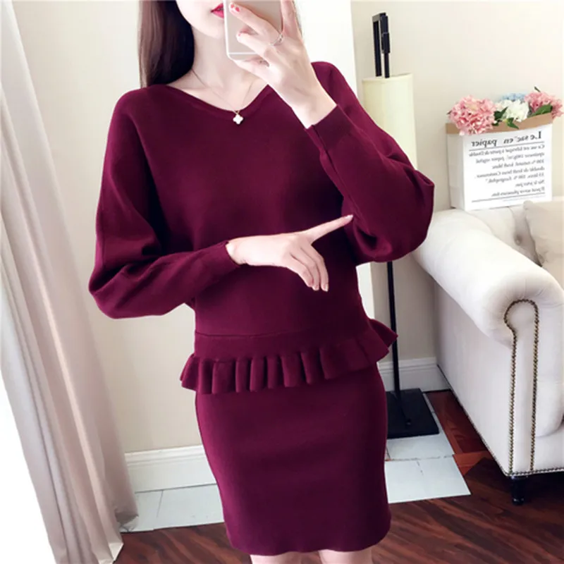 Women Kintting Tops+Dress Suits Two Pieces Set 2018 New Slim Solid Knitted Sweater Set Women Clothing Autumn Winter Ruffles
Women Kintting Tops+Dress Suits Two Pieces Set 2018 New Slim Solid Knitted Sweater Set Women Clothing Autumn Winter Ruffles