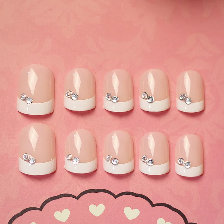 24Pcs Beauty Light White Short French Fake Nails Full Cover European Simple Manicure Cold Oval faux ongle naturelle for Office
24Pcs Beauty Light White Short French Fake Nails Full Cover European Simple Manicure Cold Oval faux ongle naturelle for Office