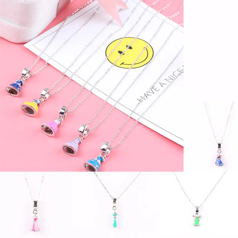 Couqcy Fashion Personality Racing Flag Pendant Necklace DIY Suitable for Women Jewelry Charm European Trend Accessories
Couqcy Fashion Personality Racing Flag Pendant Necklace DIY Suitable for Women Jewelry Charm European Trend Accessories