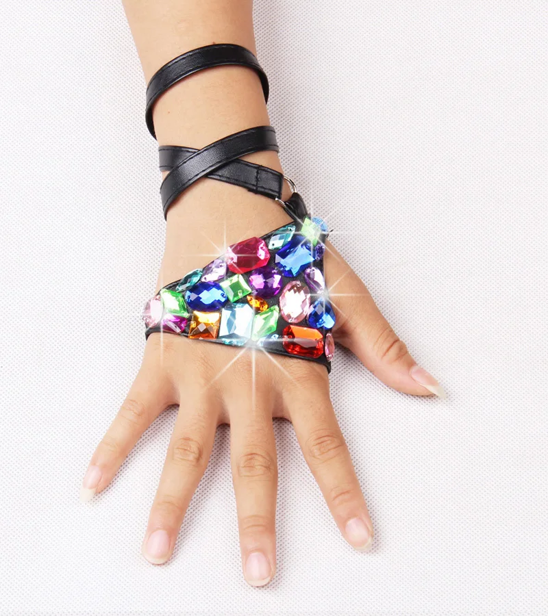 Color Diamond Stage Performance Gloves Female Singers DS Accessories JAZZ Jazz Rock Punk Hip-Hop Gloves Ballroom Dance Dress
Color Diamond Stage Performance Gloves Female Singers DS Accessories JAZZ Jazz Rock Punk Hip-Hop Gloves Ballroom Dance Dress