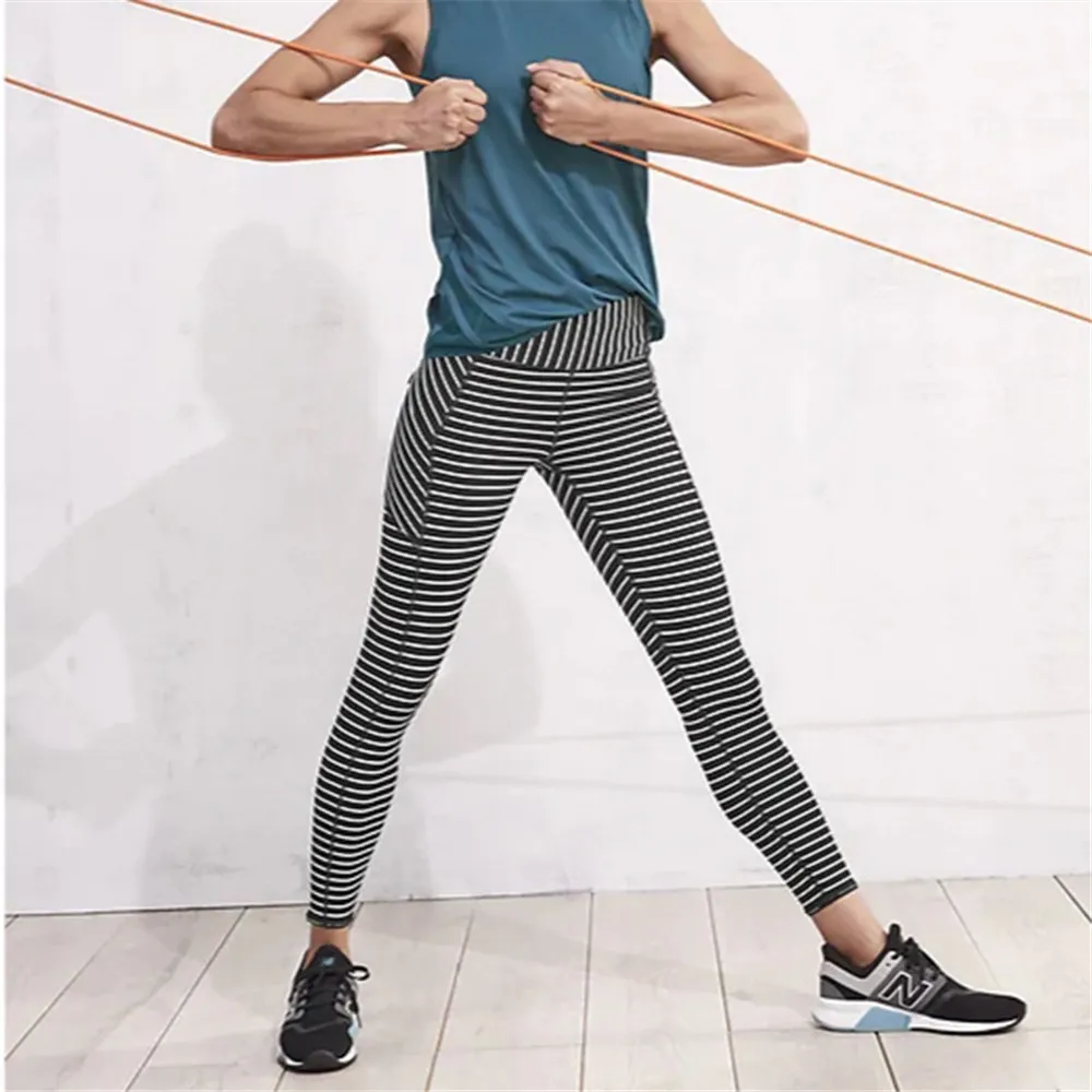 Yoga Pants Women's Leggings Striped Stretch Hip Mobile Phone Pocket Sweatpants Sportswear Gym Legging High Waist Leggings Women
Yoga Pants Women's Leggings Striped Stretch Hip Mobile Phone Pocket Sweatpants Sportswear Gym Legging High Waist Leggings Women