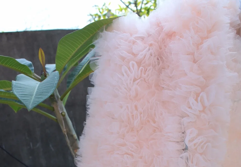 wedding decoration Most Exquisite peach pink Chiffon Rosette Fabric,Latest Version of the Photography Prop, Bridal Fabric 1yard
wedding decoration Most Exquisite peach pink Chiffon Rosette Fabric,Latest Version of the Photography Prop, Bridal Fabric 1yard