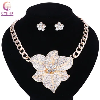 Hot Sale Femme Retro Statement Choker Necklace Gold Color Crystal Flower Necklaces&Pendants Maxi Necklace Earring Women Collares
Hot Sale Femme Retro Statement Choker Necklace Gold Color Crystal Flower Necklaces&Pendants Maxi Necklace Earring Women Collares