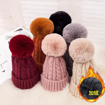 New plus velvet twist hair ball ladies wool cap Korean version of dark buckle bell-shaped knit cap Baotou earmuffs cap hat
New plus velvet twist hair ball ladies wool cap Korean version of dark buckle bell-shaped knit cap Baotou earmuffs cap hat