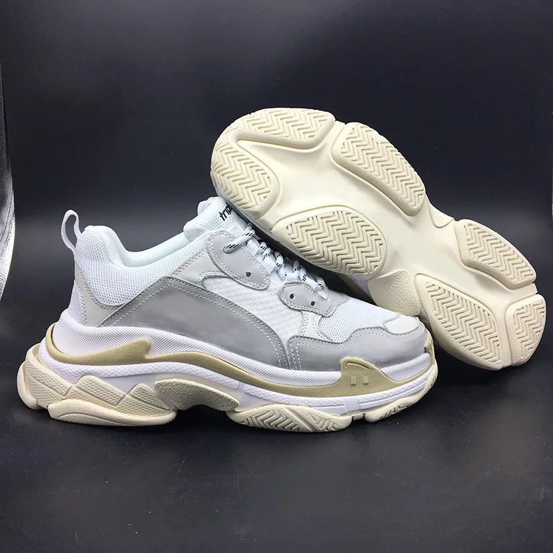 2019 INS Hot Paris 17FW Triple S Sneakers Top Designer Dad Shoes for Men's Women Beige Black Sports Tennis Running shoes NO BOX
2019 INS Hot Paris 17FW Triple S Sneakers Top Designer Dad Shoes for Men's Women Beige Black Sports Tennis Running shoes NO BOX