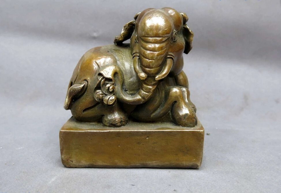 China brass sculpture carvedbeautiful fine copper Feng Shui elephant Seal Statue
China brass sculpture carvedbeautiful fine copper Feng Shui elephant Seal Statue