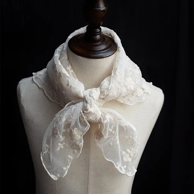 Gothic lace flower embroidery lace lolita princess sweet scarf headband free drop shipping
Gothic lace flower embroidery lace lolita princess sweet scarf headband free drop shipping