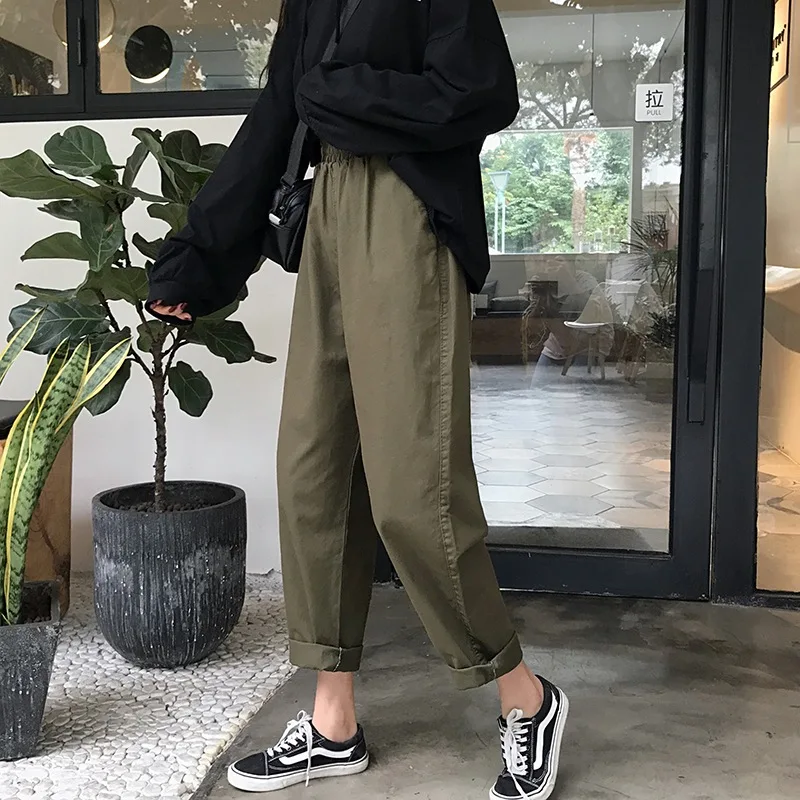 High Waist Pants Solid Women Loose Streetwear Punk Black Cargo Pants Elastic Waist Casual Flat Trousers Army Harem Camo Pants
High Waist Pants Solid Women Loose Streetwear Punk Black Cargo Pants Elastic Waist Casual Flat Trousers Army Harem Camo Pants