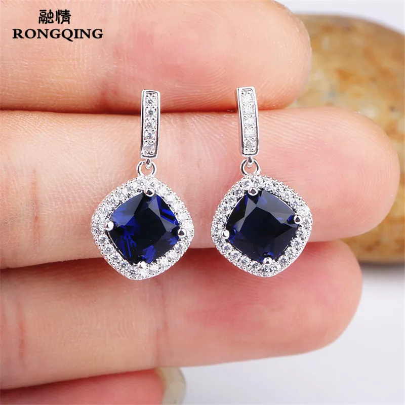 RONGQING Luxurious Zircon Rhombus Drop Earrings Micro Inlay Cubic Zirconia Earrings for Women Wedding Jewelry Orecchini
RONGQING Luxurious Zircon Rhombus Drop Earrings Micro Inlay Cubic Zirconia Earrings for Women Wedding Jewelry Orecchini