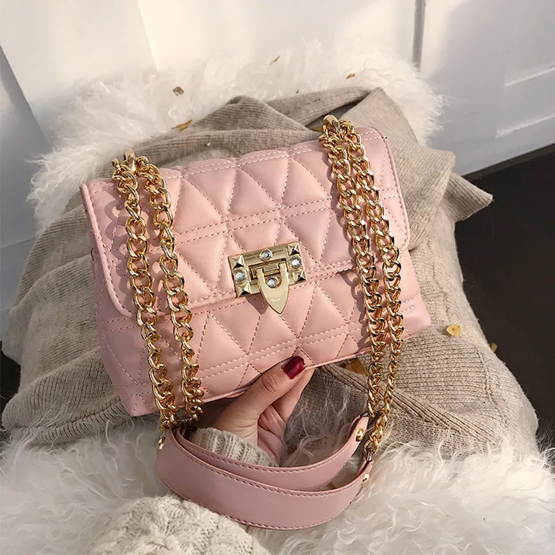 New Rhombic Lock Chain Girls Solid Color Small Square Bag 2019 Fashion High Quality Pu Leather Women Shoulder Messenger Bag
New Rhombic Lock Chain Girls Solid Color Small Square Bag 2019 Fashion High Quality Pu Leather Women Shoulder Messenger Bag