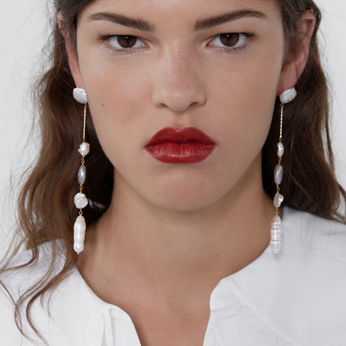 Dvacaman ZA Simulated Pearls Long Women Drop Earrings Fashion Girls Wedding Party Gift Dangle Statement Wholesale Jewelry 2019
Dvacaman ZA Simulated Pearls Long Women Drop Earrings Fashion Girls Wedding Party Gift Dangle Statement Wholesale Jewelry 2019