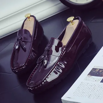 Spring New Fashion Men'S Shoes Korean Version Bright Patent Leather Comfortable Casual Slip-On Trend Men'S Peas Shoes Tide Male
Spring New Fashion Men'S Shoes Korean Version Bright Patent Leather Comfortable Casual Slip-On Trend Men'S Peas Shoes Tide Male