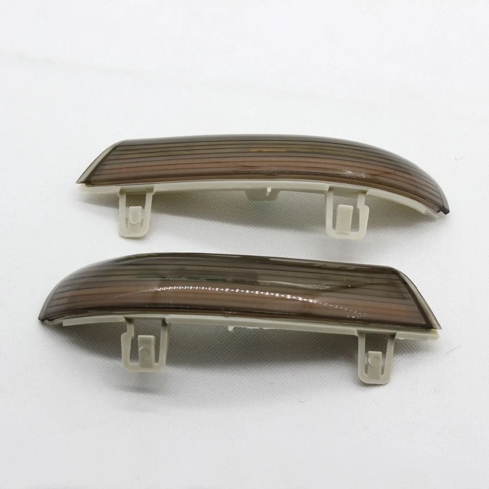 Volkswagen mirror light 4