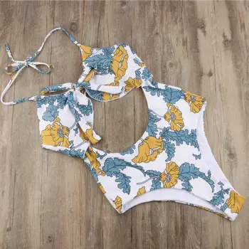 Women Sexy One Piece Halter V-Neck Boho Floral Printed Monokini Hollow Out Tie Knot Front Backless Swimsuit Ruffles Patch
Women Sexy One Piece Halter V-Neck Boho Floral Printed Monokini Hollow Out Tie Knot Front Backless Swimsuit Ruffles Patch