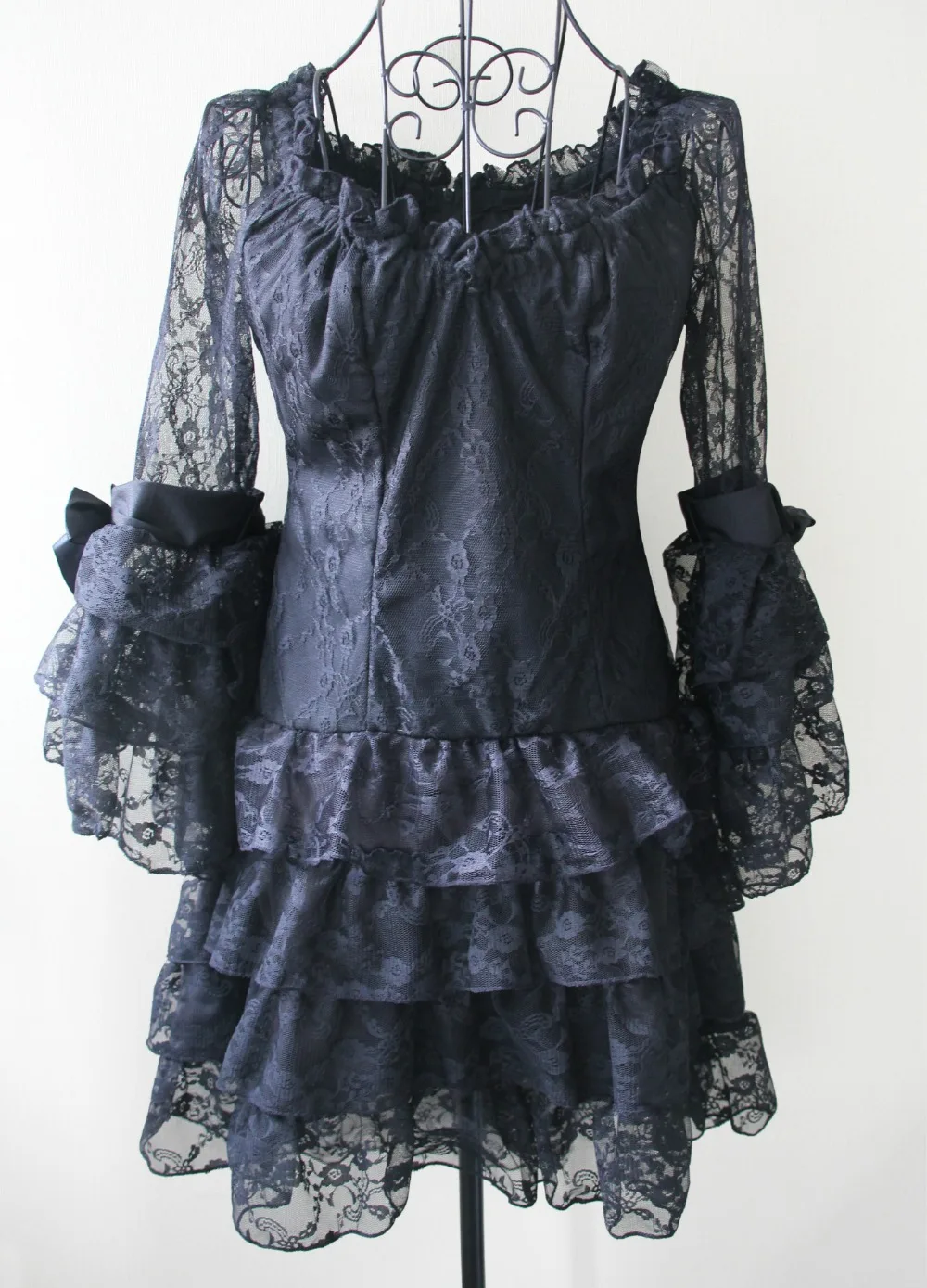 Retro Vintage Victorian Gothic Punk Dress Black Ruffles Lace Blouse Shirt Dresses
Retro Vintage Victorian Gothic Punk Dress Black Ruffles Lace Blouse Shirt Dresses